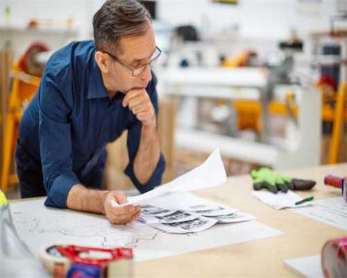 打促排卵针需要打几针才能排卵，吃什么可以帮助卵泡发育成熟？